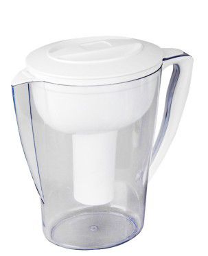Plastic Water Filter Pitcher Removes Fluoride